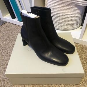 NWT OAK + FORT LEATHER ANKLE BOOTS